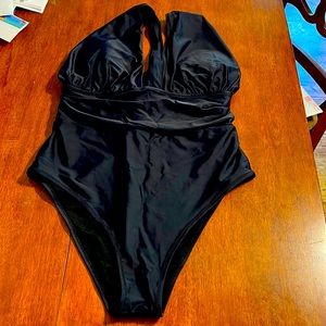 🆕Apparel swimsuit xxl
